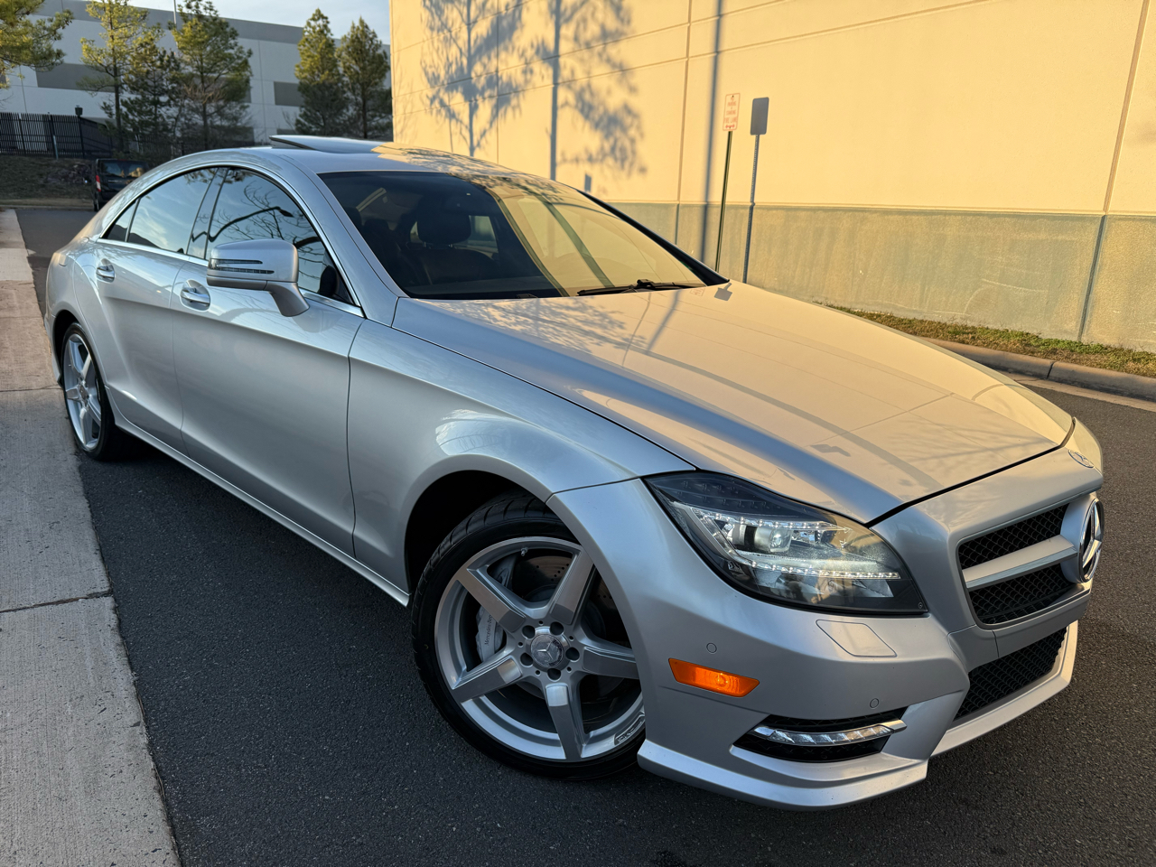 2014 Mercedes-Benz CLS-Class 4dr Sdn CLS 550 4MATIC