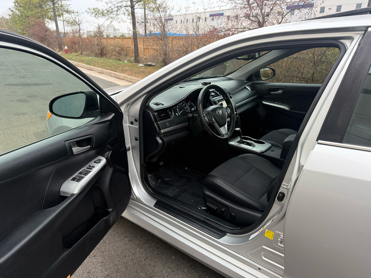 Toyota Camry 4dr Sdn I4 Auto SE Sport Limited Edition (Natl) 2012