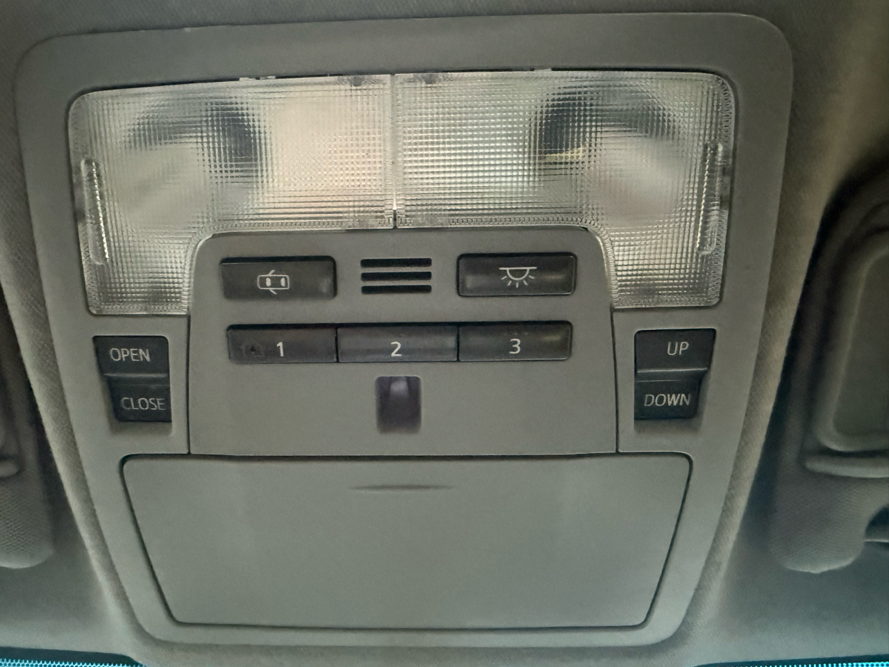 Toyota Camry 4dr Sdn I4 Auto SE Sport Limited Edition (Natl) 2012