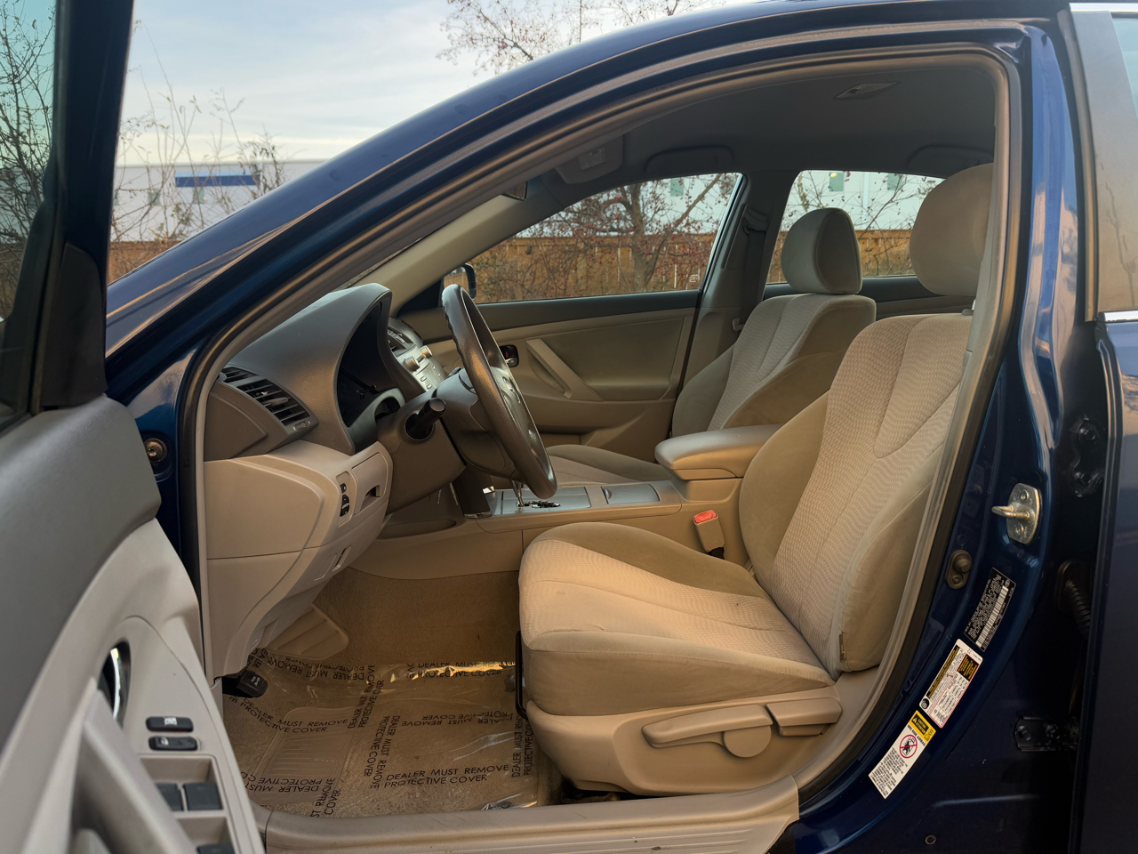 Toyota Camry 4dr Sdn I4 Man (Natl) 2010