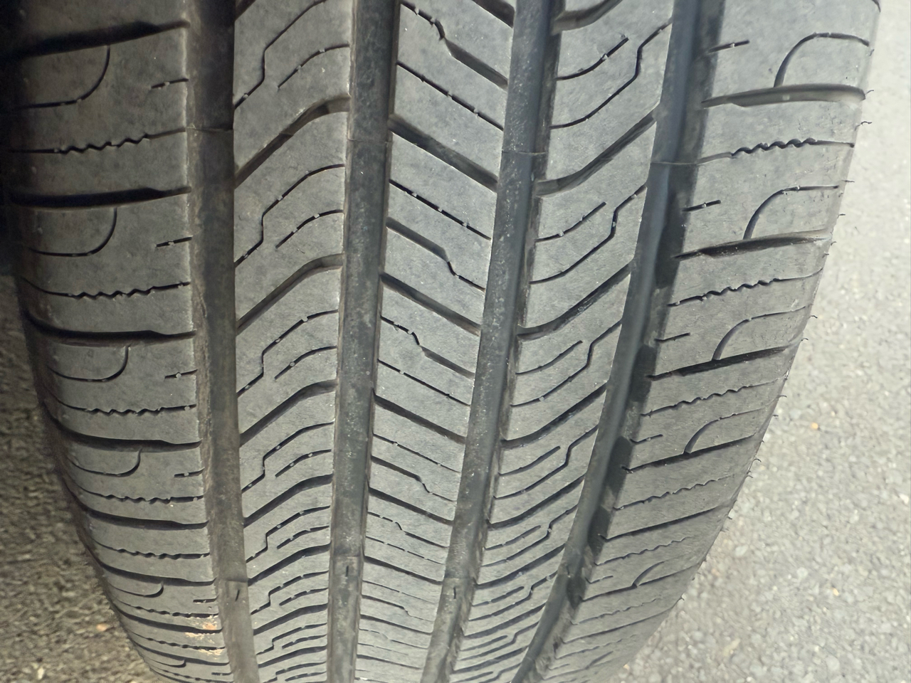 Toyota Camry 4dr Sdn I4 Man (Natl) 2010