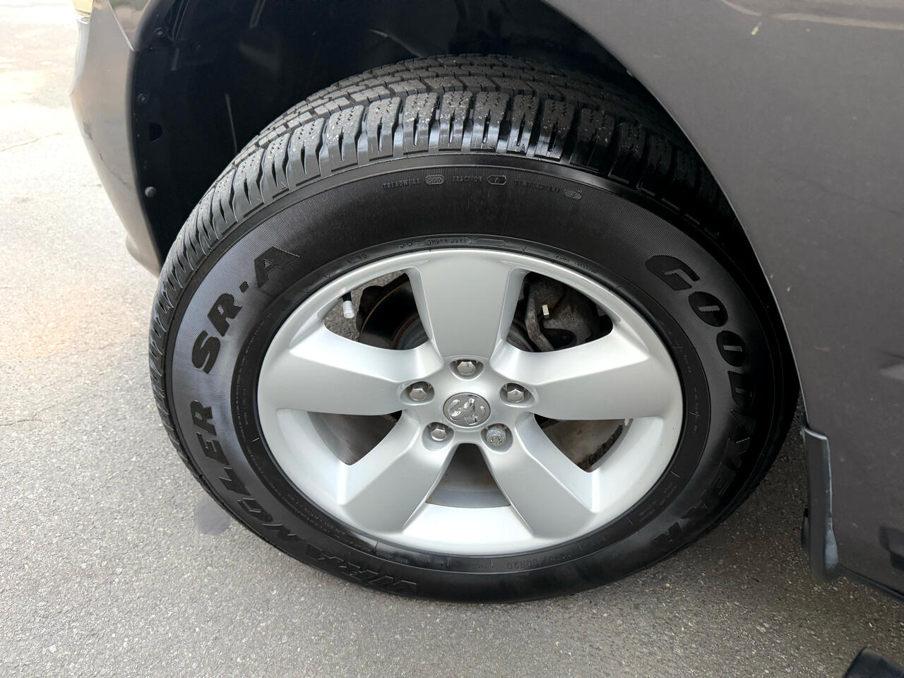 RAM 1500 4WD Quad Cab 140.5" Express 2015