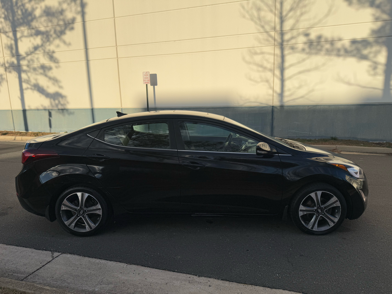 Hyundai Elantra 4dr Sdn Man Sport (Ulsan Plant) 2014