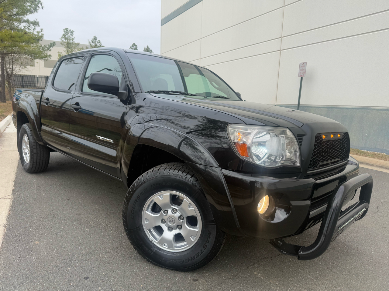 2010 Toyota Tacoma 4WD Double V6 MT (Natl)