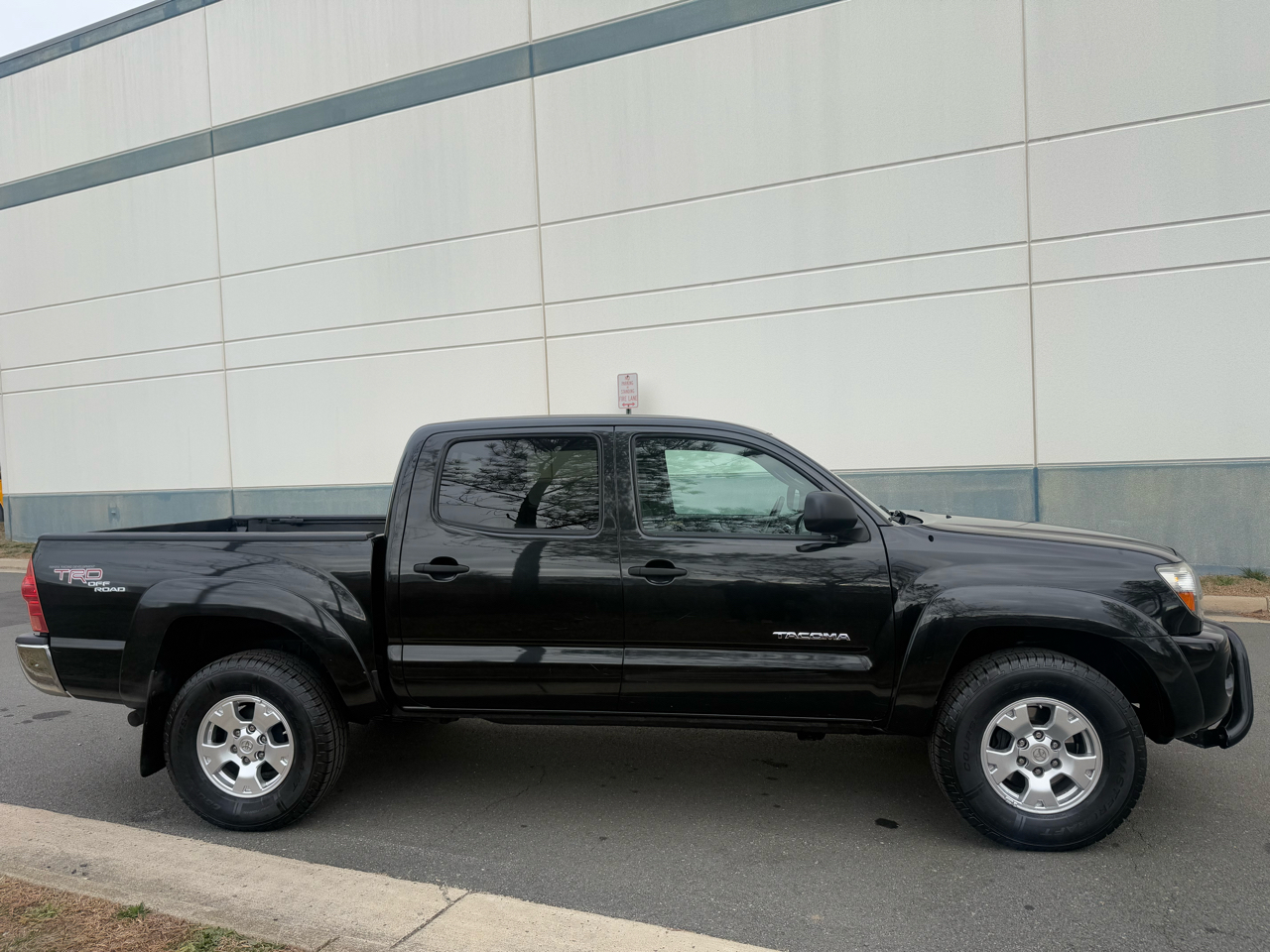 Toyota Tacoma 4WD Double V6 MT (Natl) 2010
