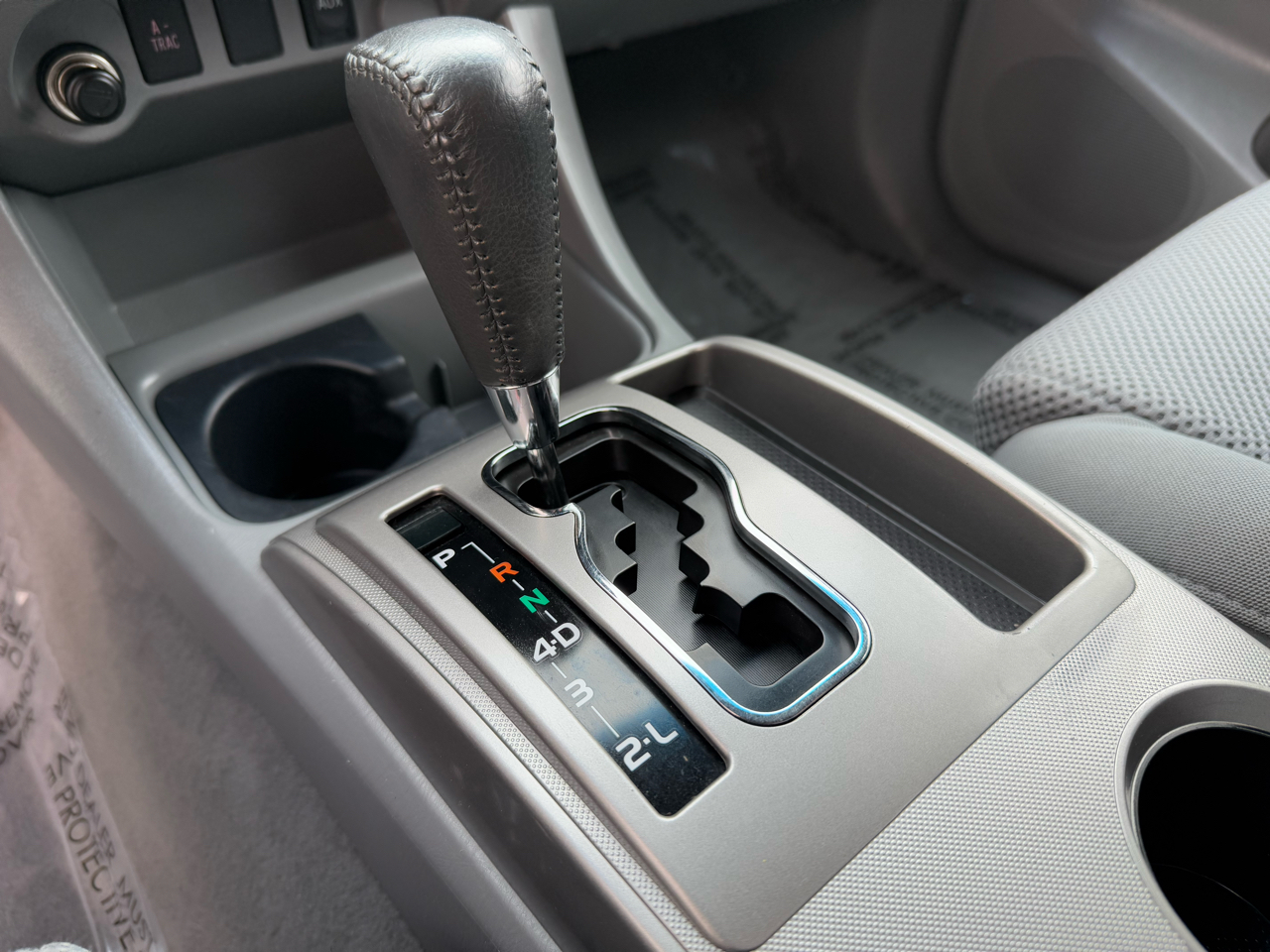 Toyota Tacoma 4WD Double V6 MT (Natl) 2010