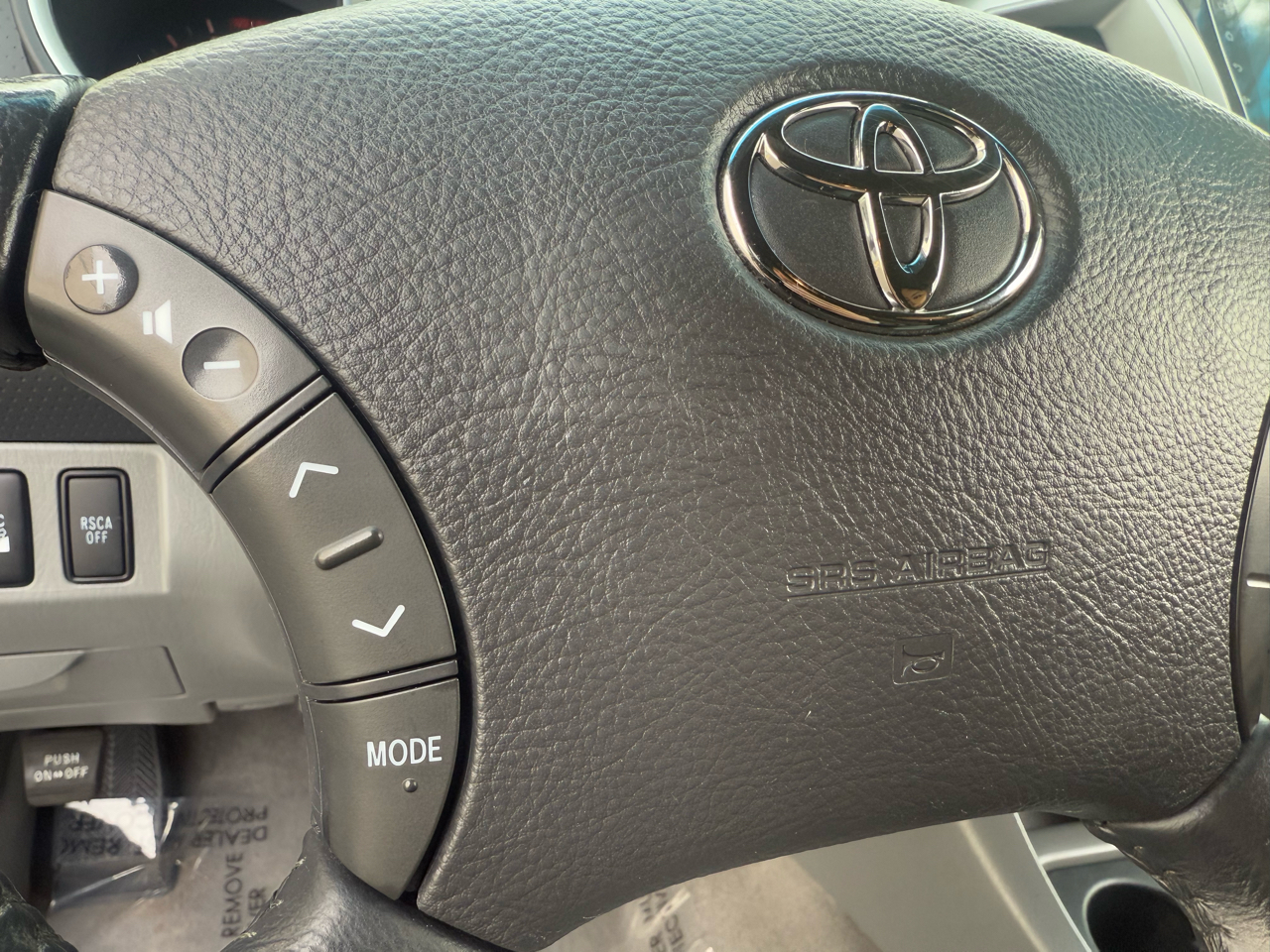 Toyota Tacoma 4WD Double V6 MT (Natl) 2010