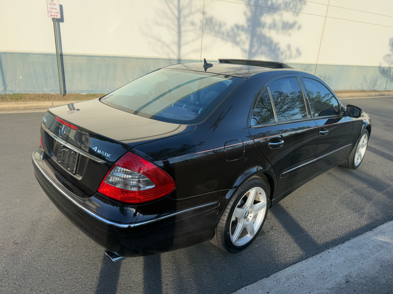 Mercedes-Benz E-Class 4dr Sdn 3.5L 4MATIC 2007