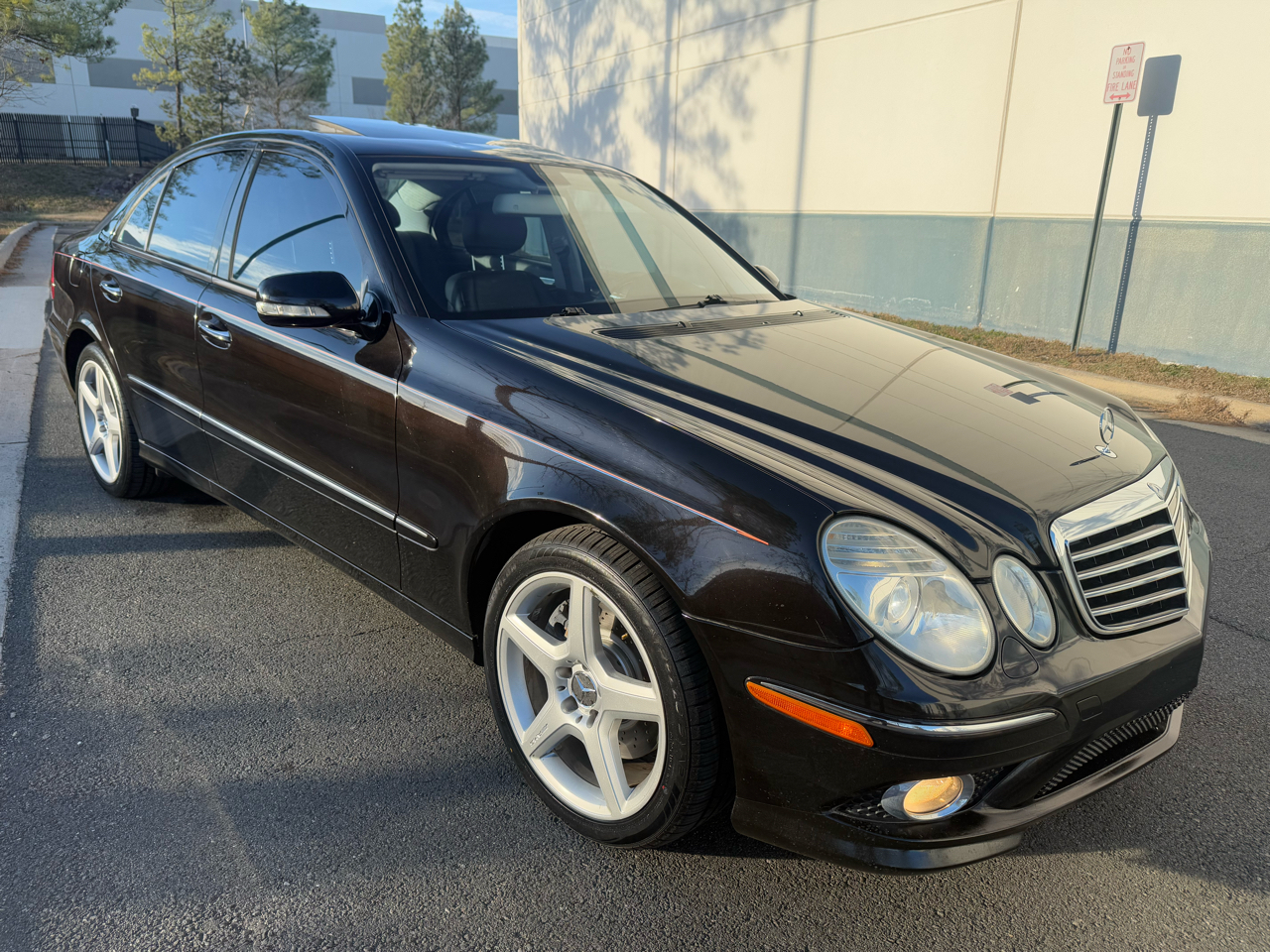Mercedes-Benz E-Class 4dr Sdn 3.5L 4MATIC 2007