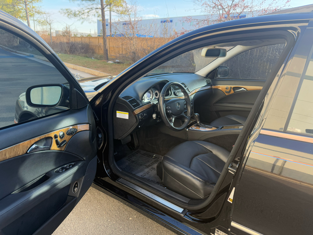 Mercedes-Benz E-Class 4dr Sdn 3.5L 4MATIC 2007