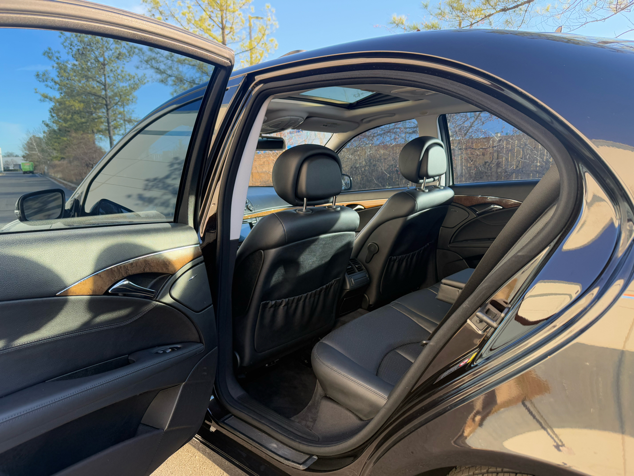 Mercedes-Benz E-Class 4dr Sdn 3.5L 4MATIC 2007