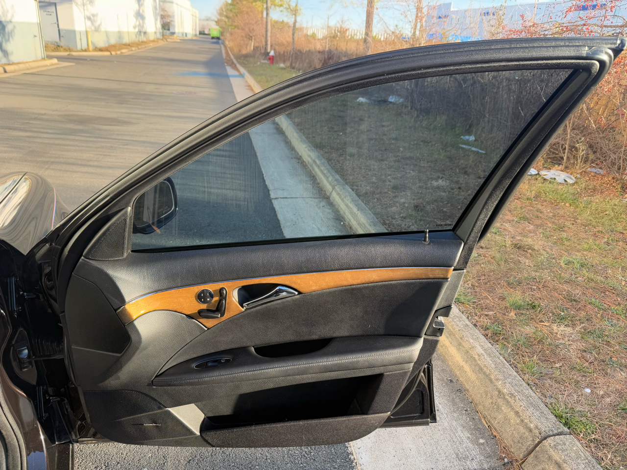 Mercedes-Benz E-Class 4dr Sdn 3.5L 4MATIC 2007