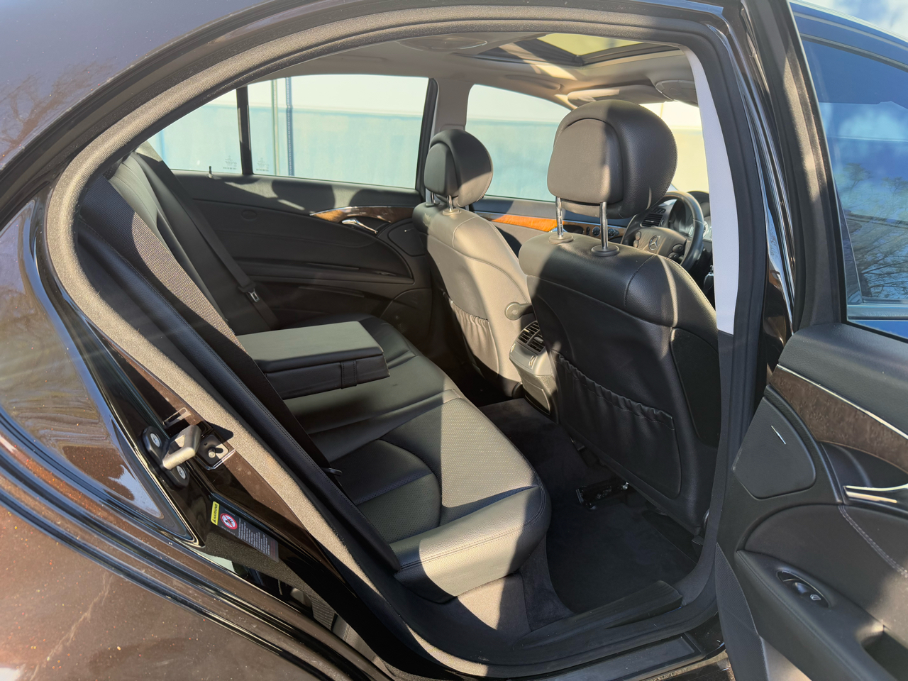 Mercedes-Benz E-Class 4dr Sdn 3.5L 4MATIC 2007