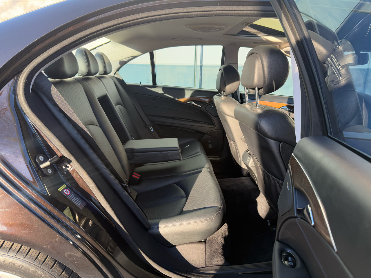 Mercedes-Benz E-Class 4dr Sdn 3.5L 4MATIC 2007