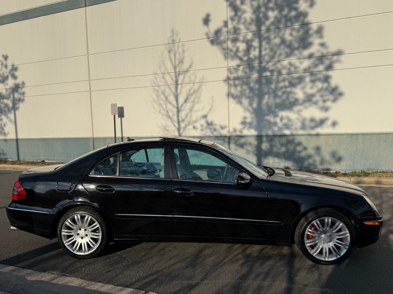 Mercedes-Benz E-Class 4dr Sdn Sport 3.5L 4MATIC 2008