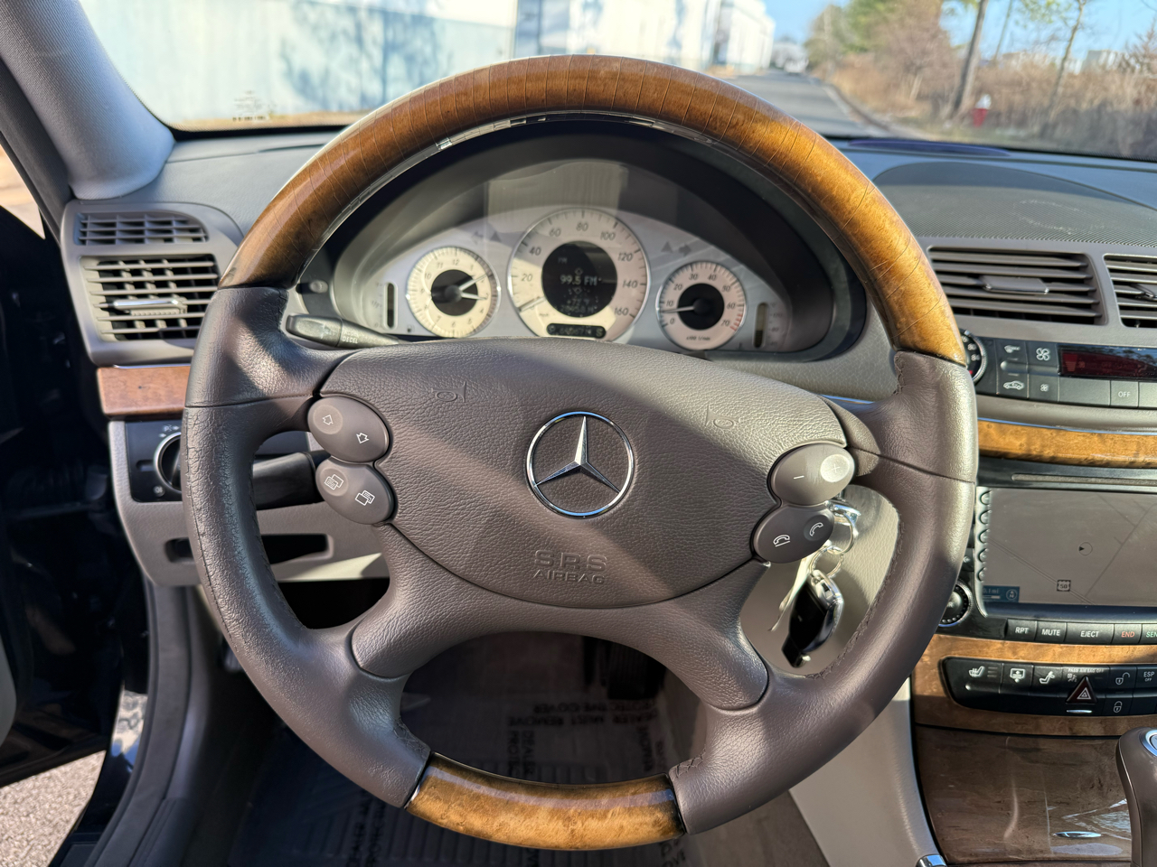 Mercedes-Benz E-Class 4dr Sdn Sport 3.5L 4MATIC 2008