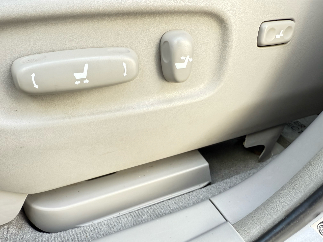 Toyota Highlander Hybrid 4dr 4WD (Natl) 2006