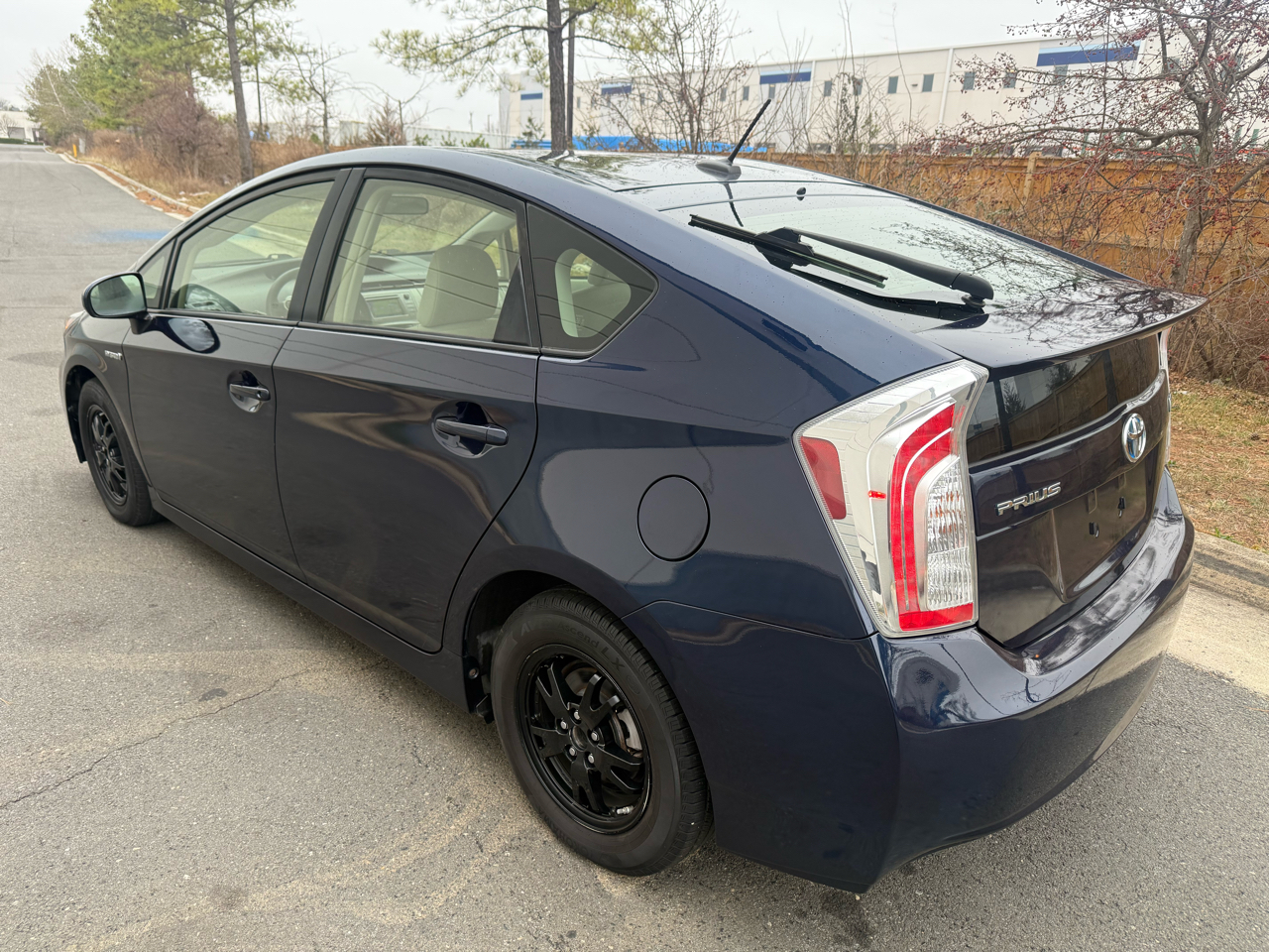 Toyota Prius 5dr HB Persona Series Special Edition (Natl) 2015