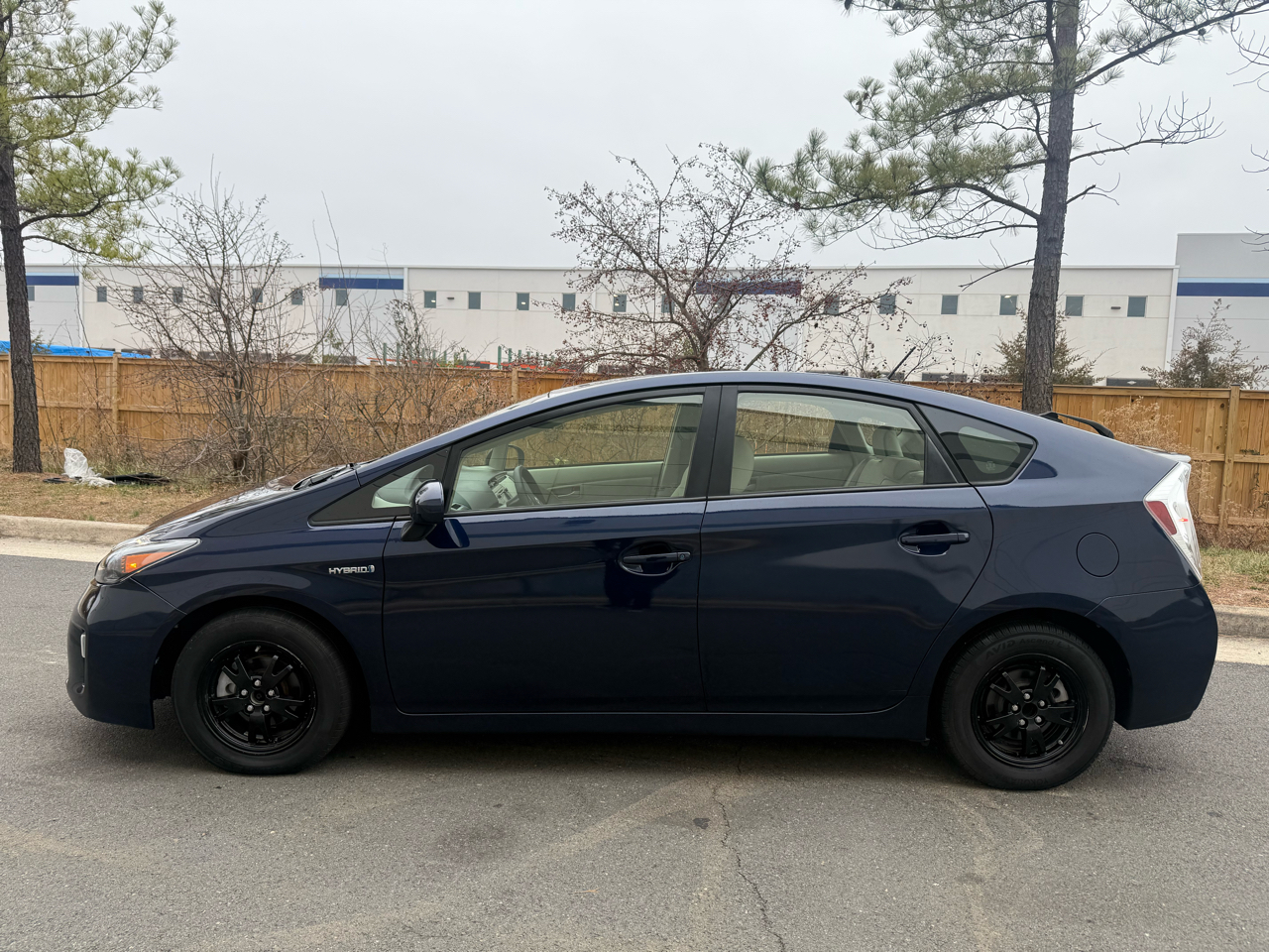 Toyota Prius 5dr HB Persona Series Special Edition (Natl) 2015