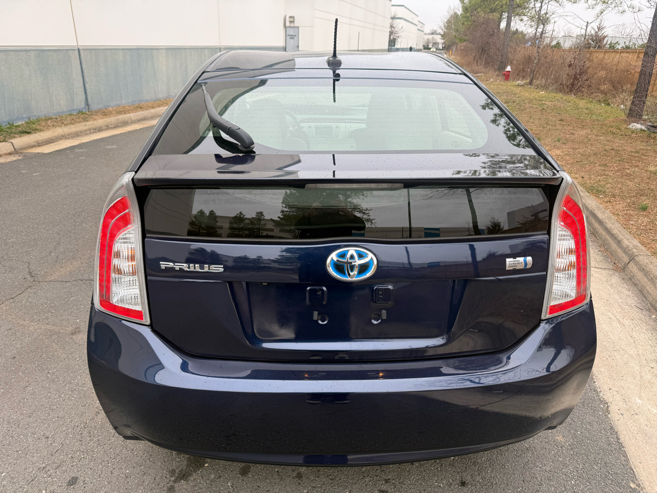 Toyota Prius 5dr HB Persona Series Special Edition (Natl) 2015