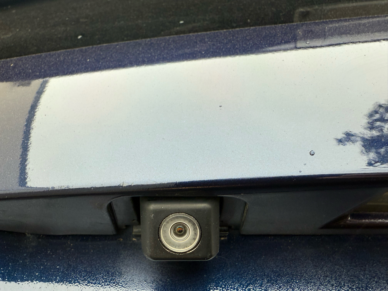 Toyota Prius 5dr HB Persona Series Special Edition (Natl) 2015