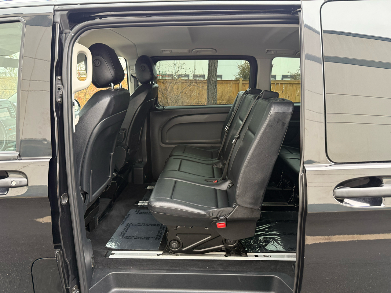 Mercedes-Benz Metris Passenger Van RWD 126" 2016