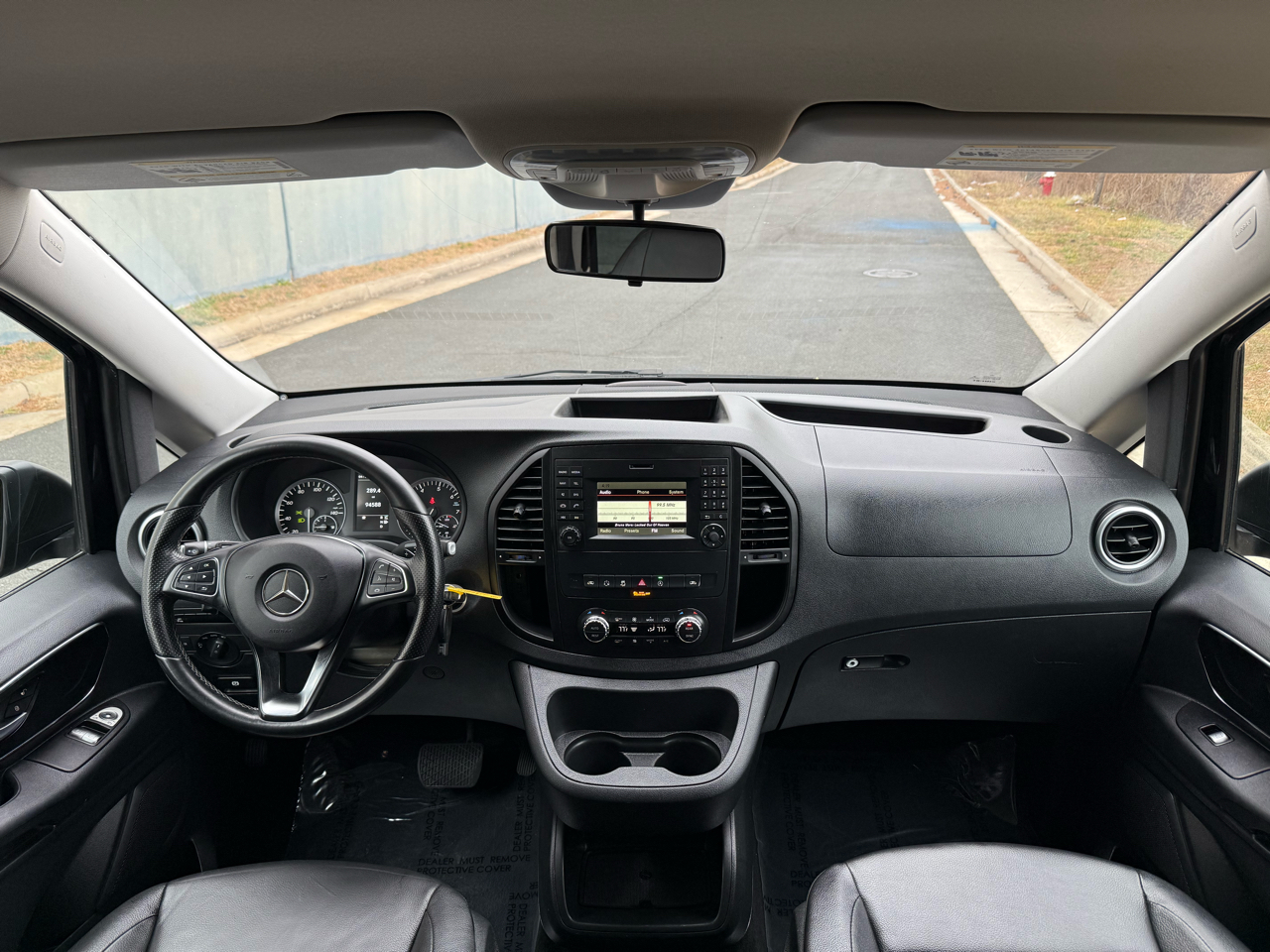 Mercedes-Benz Metris Passenger Van RWD 126" 2016