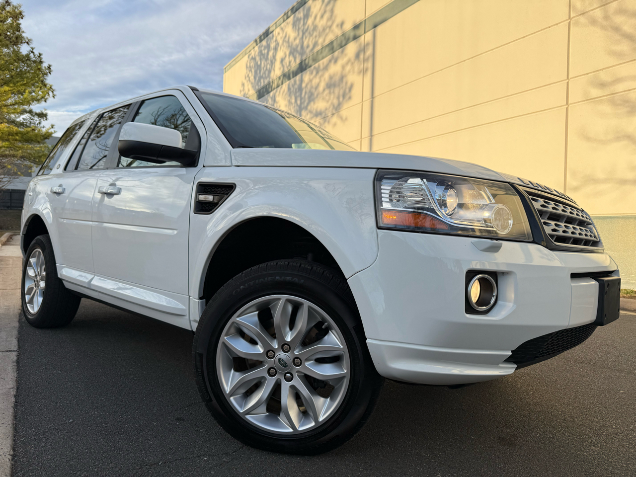 Land Rover LR2 AWD 4dr 2013