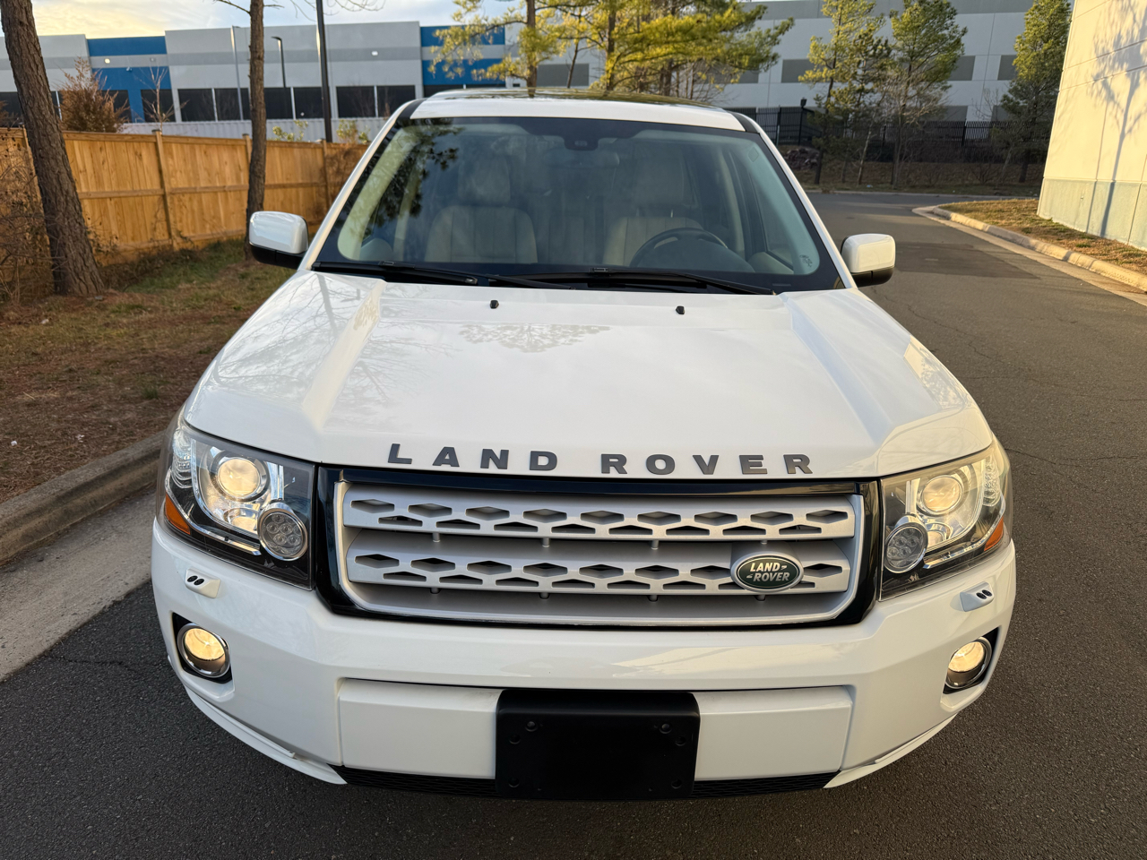Land Rover LR2 AWD 4dr 2013