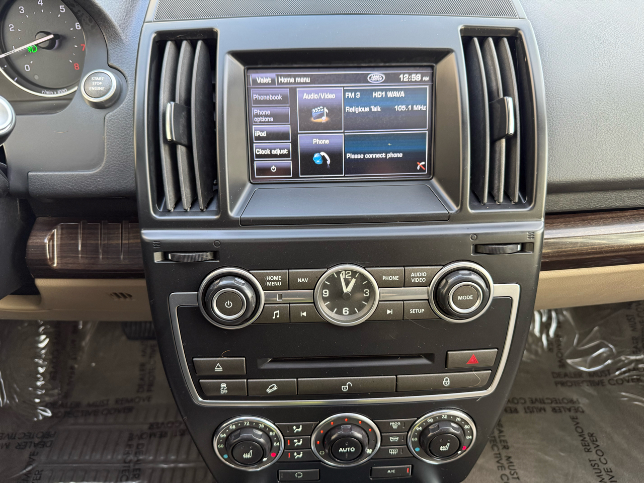 Land Rover LR2 AWD 4dr 2013