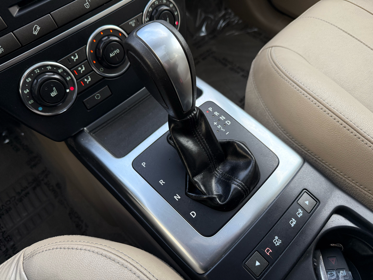 Land Rover LR2 AWD 4dr 2013