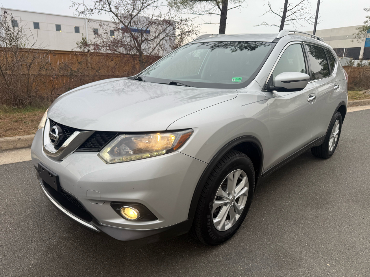 Nissan Rogue FWD 4dr SV 2016
