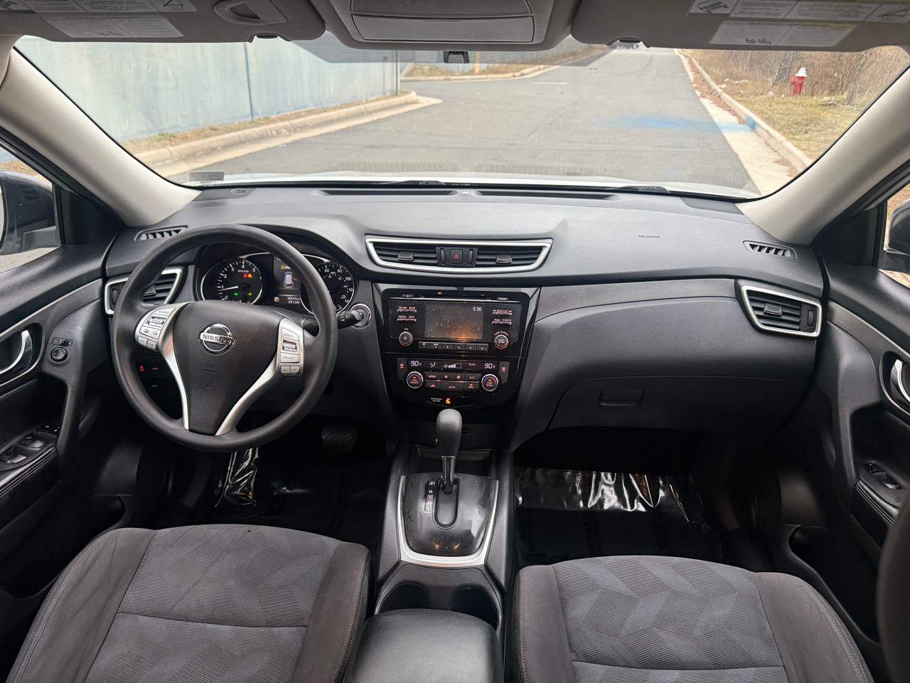 Nissan Rogue FWD 4dr SV 2016