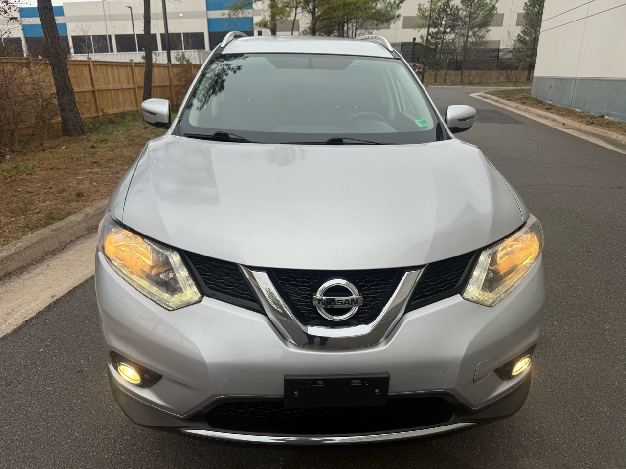 Nissan Rogue FWD 4dr SV 2016