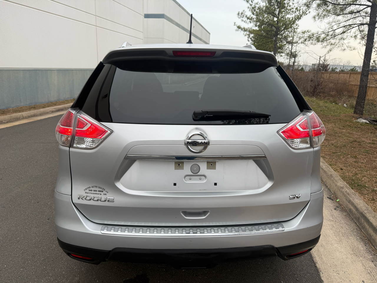 Nissan Rogue FWD 4dr SV 2016