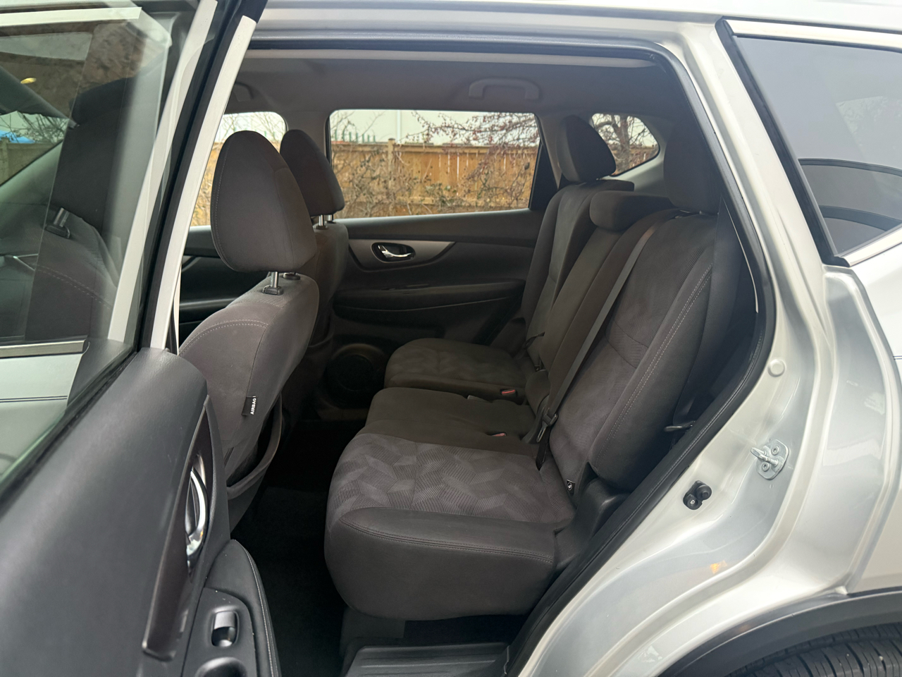 Nissan Rogue FWD 4dr SV 2016