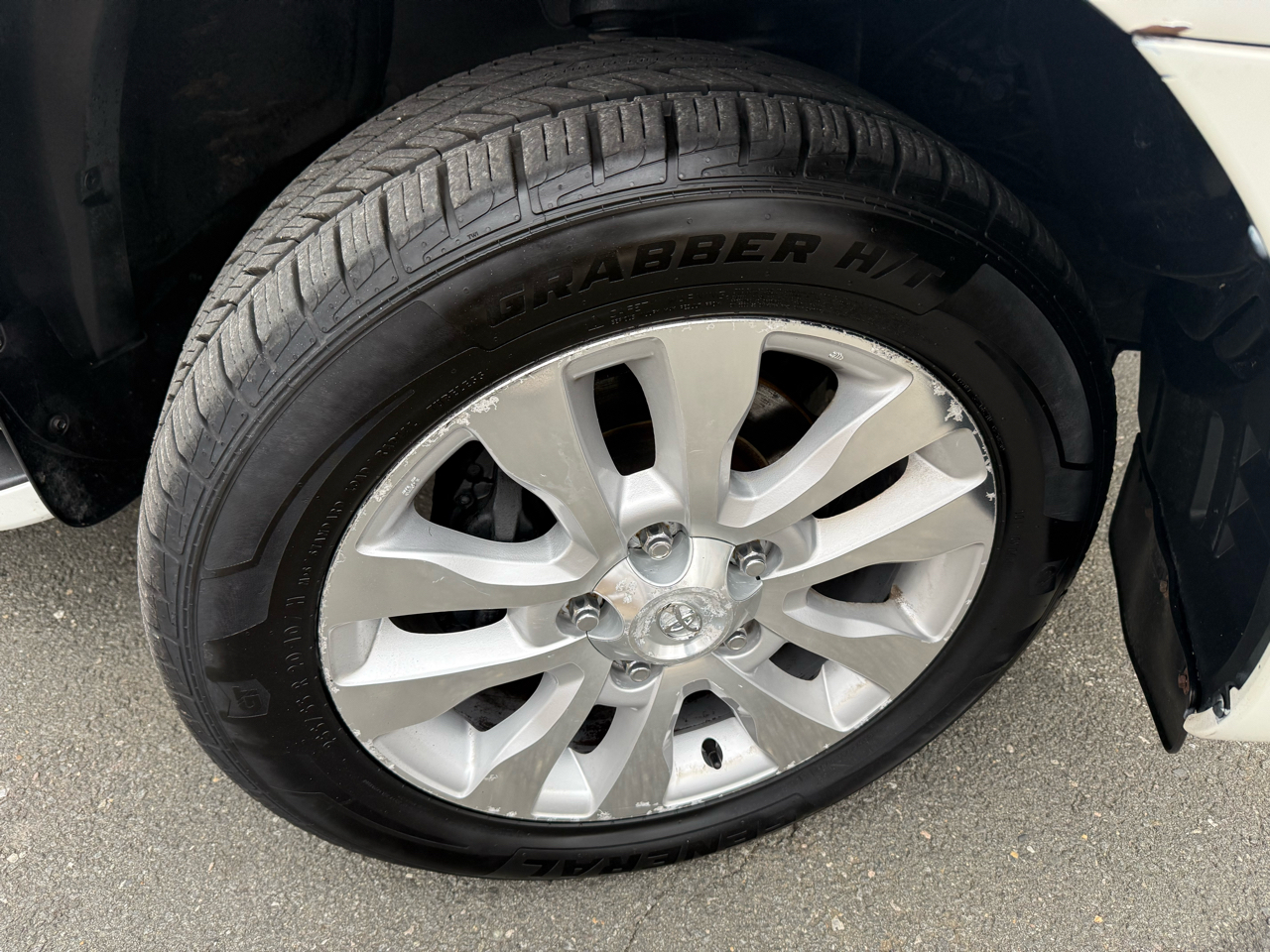 Toyota Sequoia 4WD 5.7L Platinum (Natl) 2012