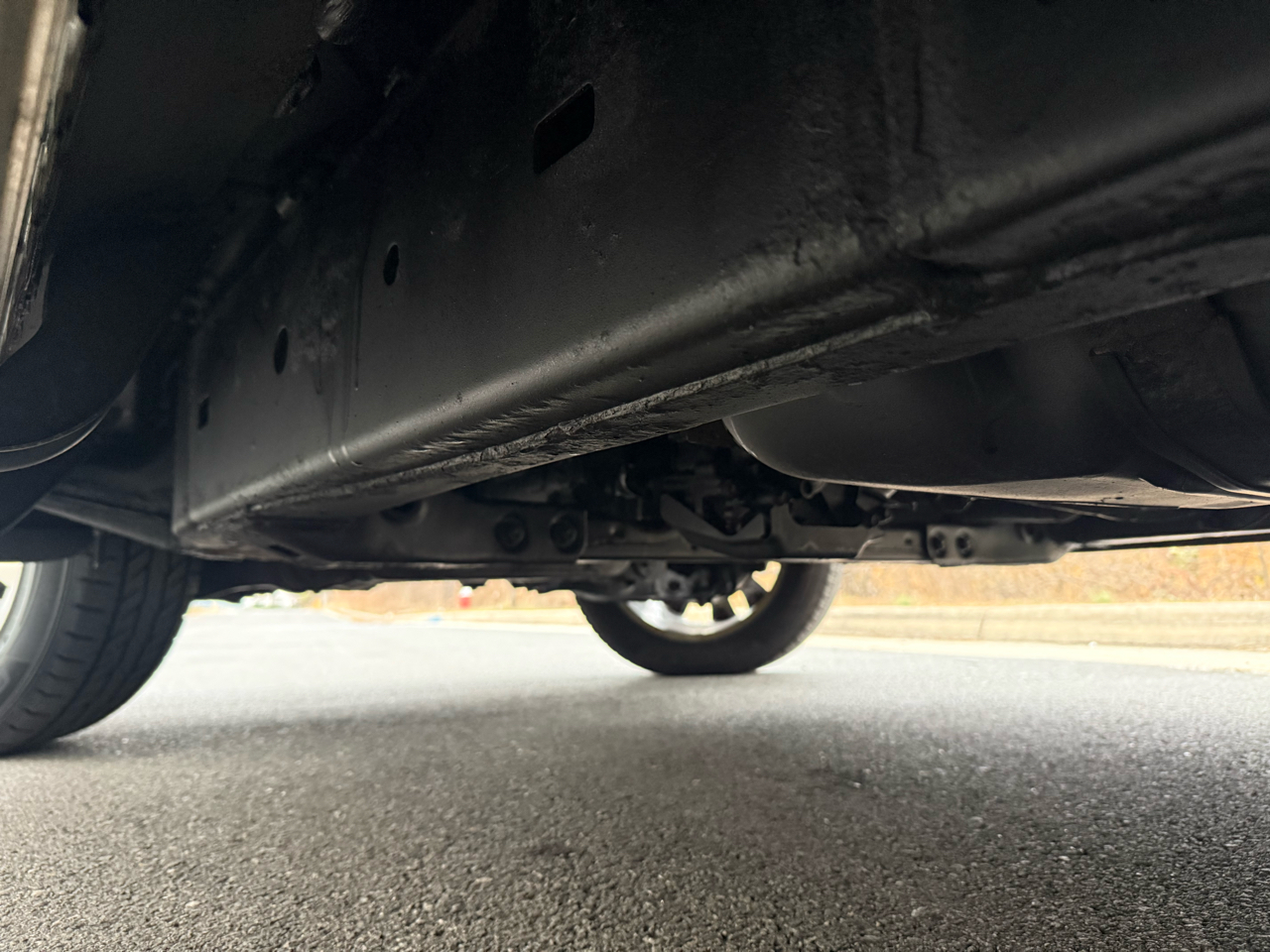 Toyota Sequoia 4WD 5.7L Platinum (Natl) 2012