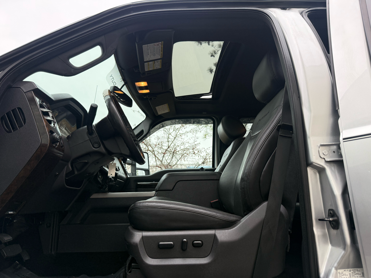 Ford Super Duty F-250 SRW 4WD Crew Cab 172" Platinum 2015