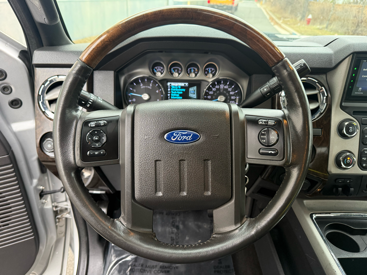 Ford Super Duty F-250 SRW 4WD Crew Cab 172" Platinum 2015