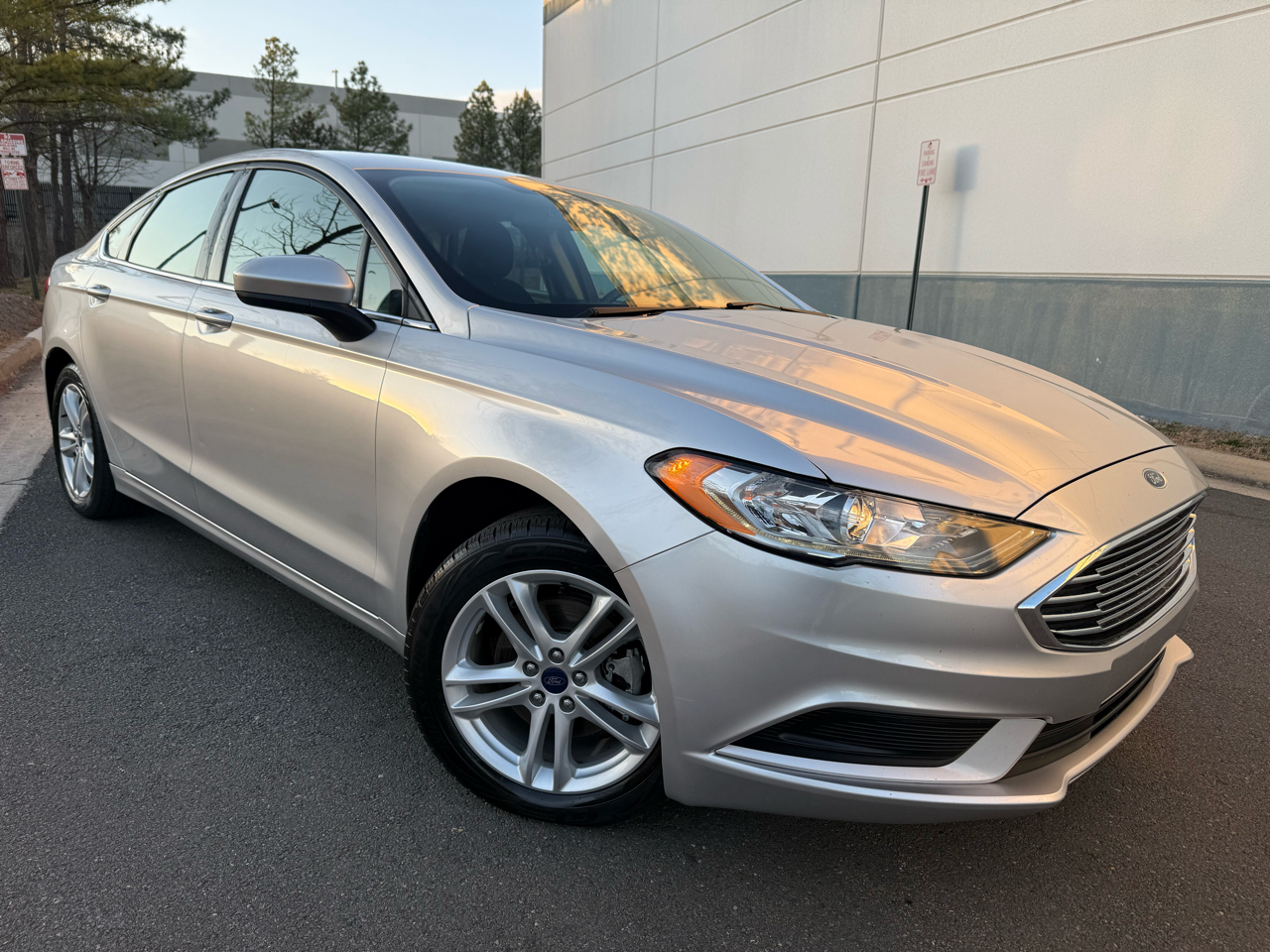 Ford Fusion SE FWD 2018