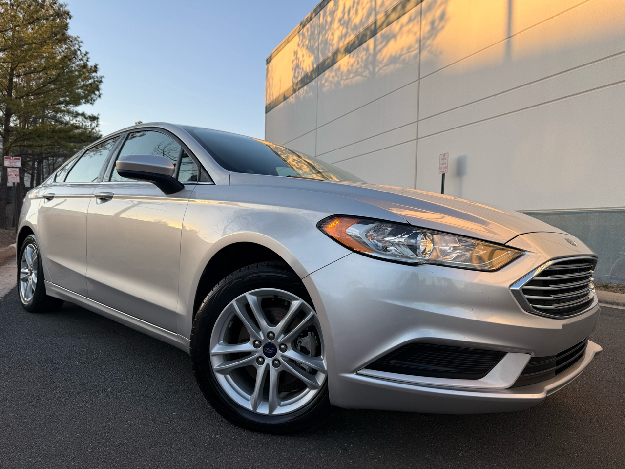 Ford Fusion SE FWD 2018