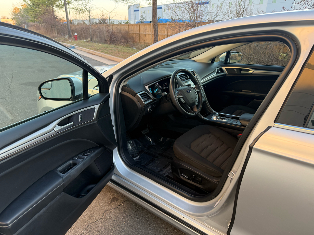 Ford Fusion SE FWD 2018