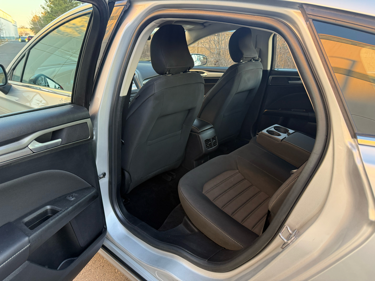 Ford Fusion SE FWD 2018