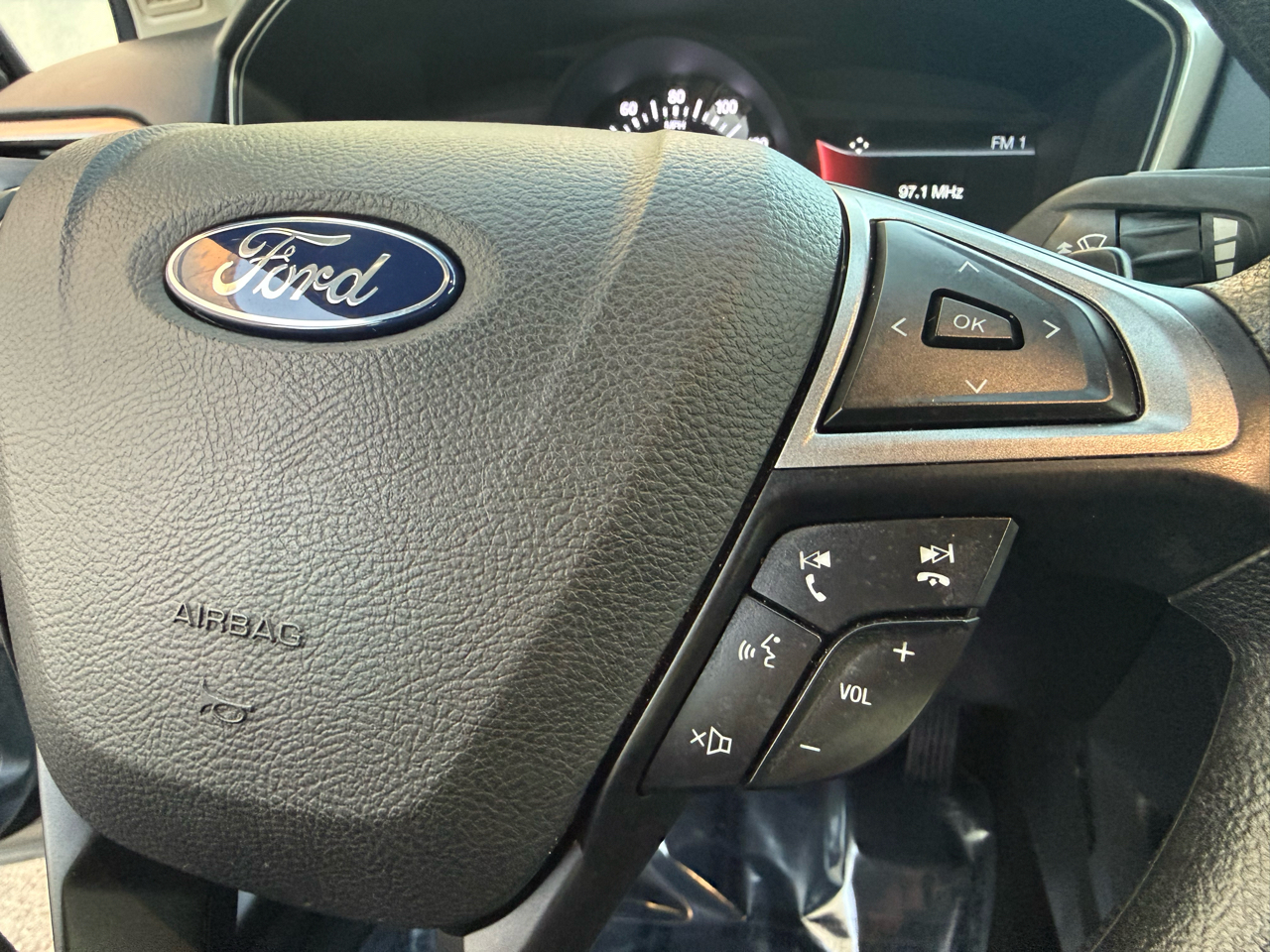 Ford Fusion SE FWD 2018