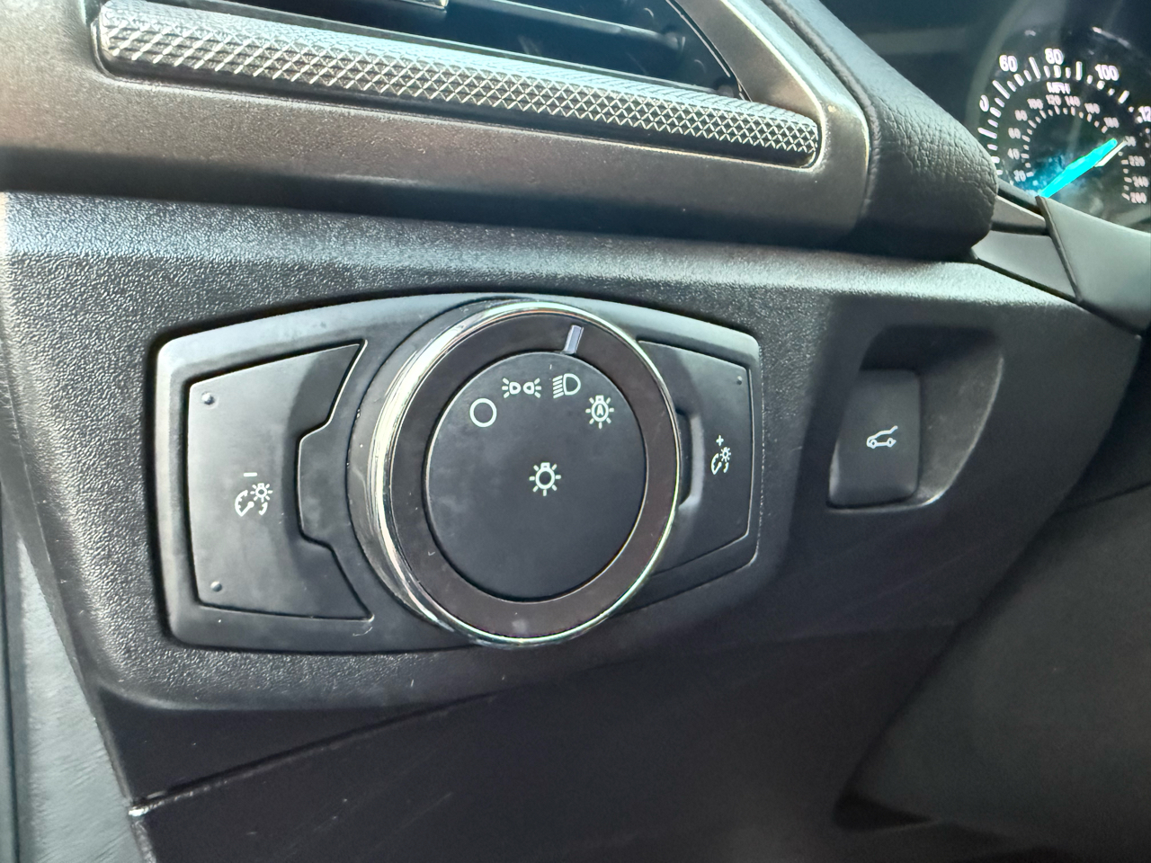 Ford Fusion SE FWD 2018