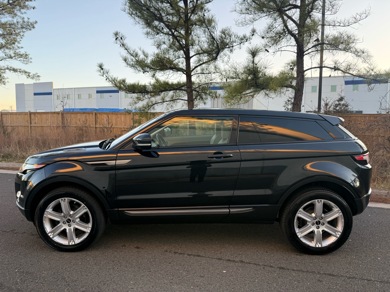 Land Rover Range Rover Evoque 2dr Cpe Pure Plus 2012