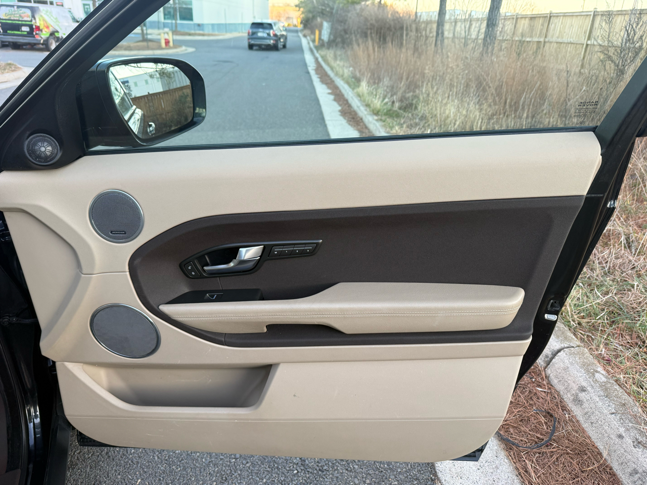 Land Rover Range Rover Evoque 2dr Cpe Pure Plus 2012