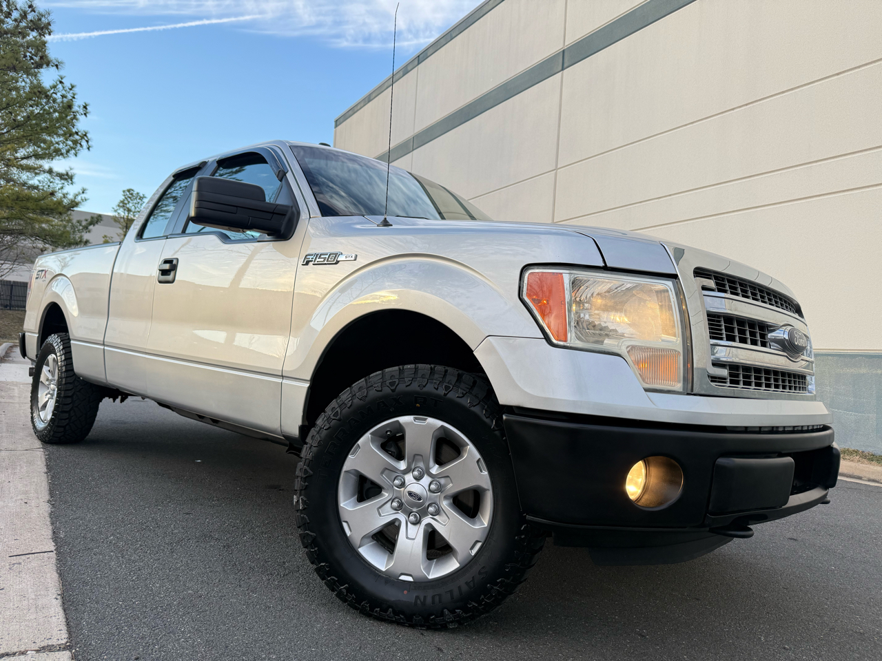 Ford F-150 4WD SuperCab 145" Lariat 2014