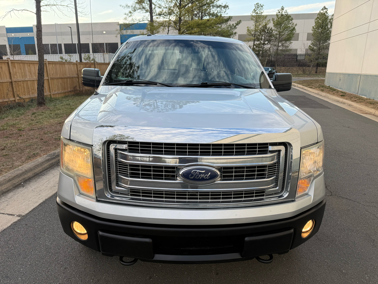 Ford F-150 4WD SuperCab 145" Lariat 2014